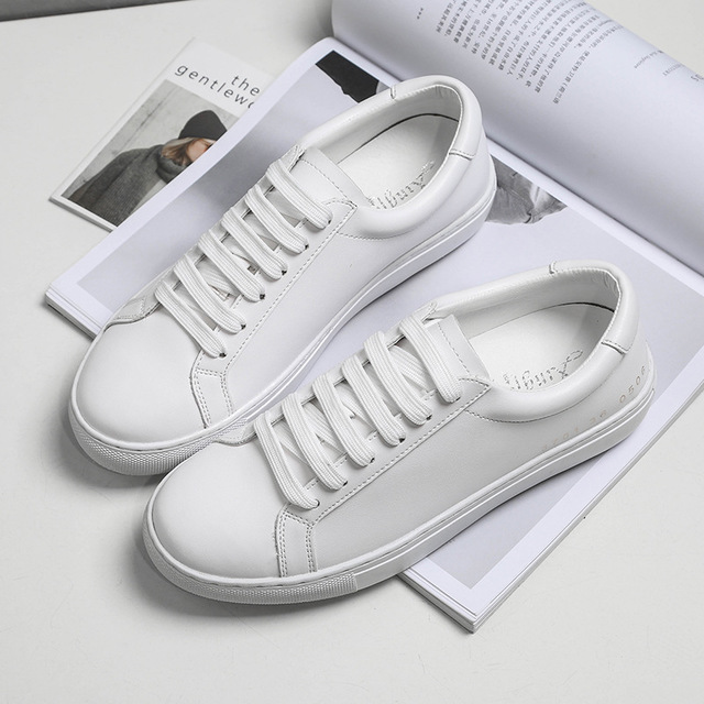 Velōra™ Essential Low-Top Sneakers